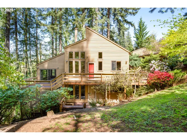 $599,000 | 88154 Tiki Lane, Springfield, OR 97478