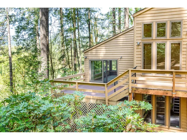 $599,000 | 88154 Tiki Lane, Springfield, OR 97478