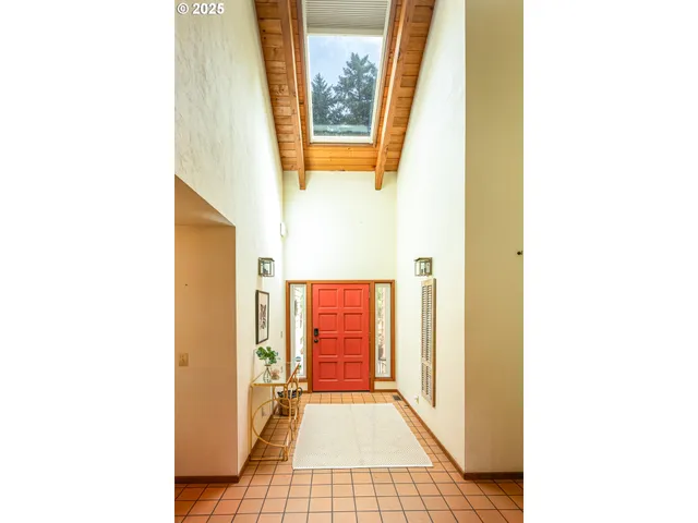 $599,000 | 88154 Tiki Lane, Springfield, OR 97478