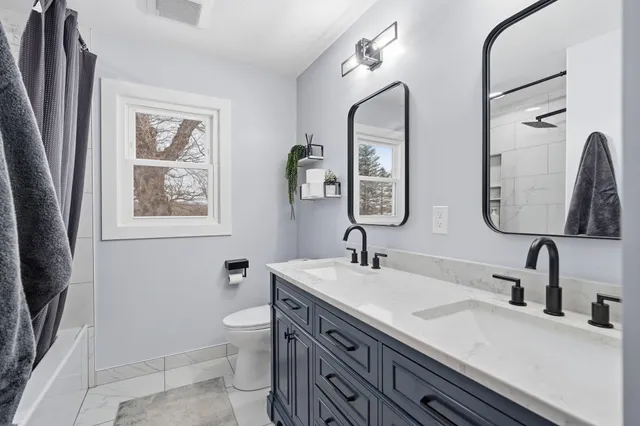 $425,000 | 3901 230th Street East, Prior Lake, MN 55372