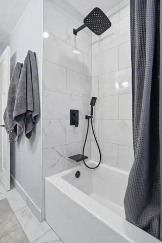 $425,000 | 3901 230th Street East, Prior Lake, MN 55372