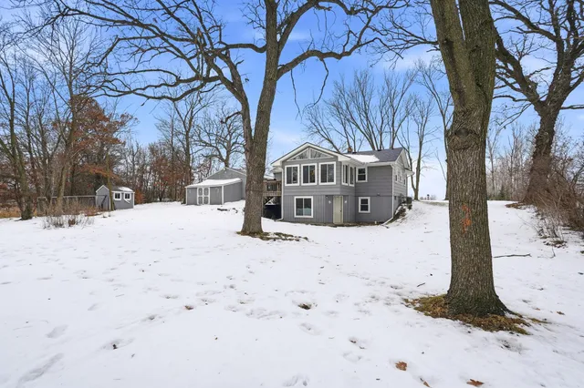 $425,000 | 3901 230th Street East, Prior Lake, MN 55372