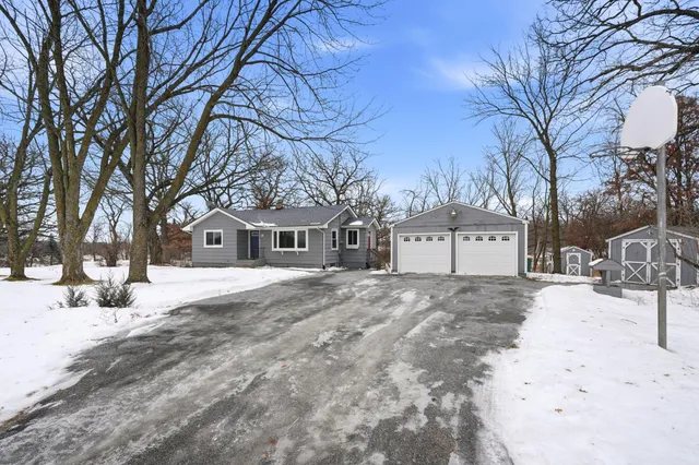 $425,000 | 3901 230th Street East, Prior Lake, MN 55372