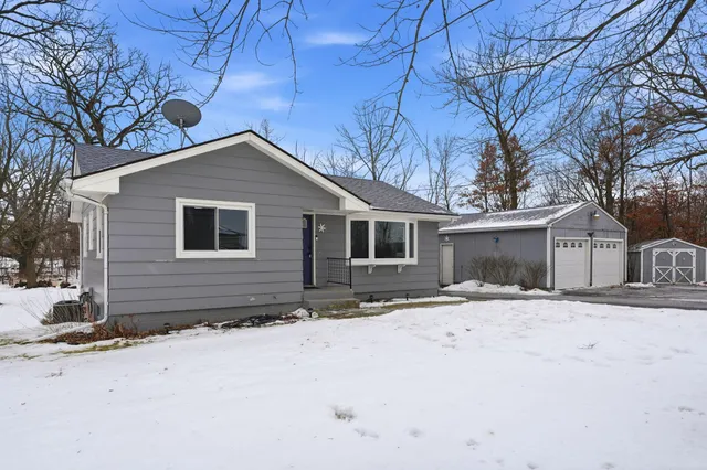 $425,000 | 3901 230th Street East, Prior Lake, MN 55372