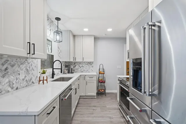 $425,000 | 3901 230th Street East, Prior Lake, MN 55372