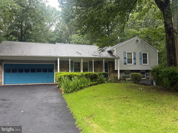 $495,000 | 12200 Breckinridge Lane, Woodbridge, VA 22192