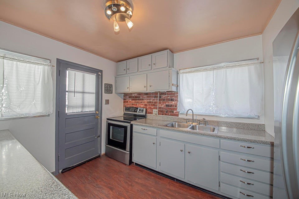 1305 Country Club Road Columbus, OH 43227 - Photo 9 of 30 Gallery Image 9