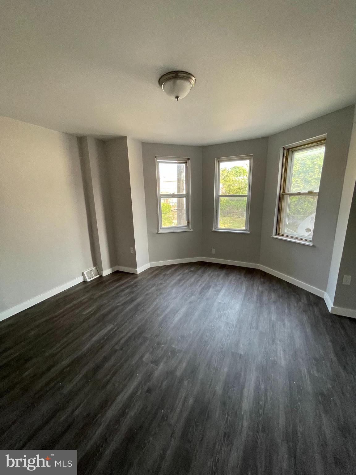 22 East Collom Street Philadelphia, PA 19144 - Photo 4 of 9