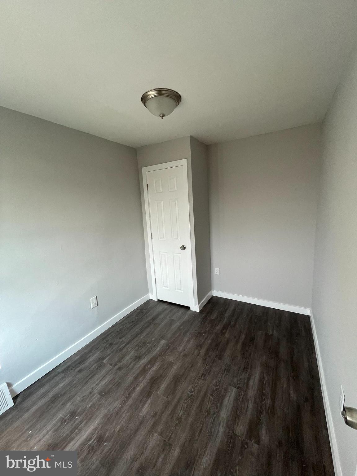 22 East Collom Street Philadelphia, PA 19144 - Photo 6 of 9