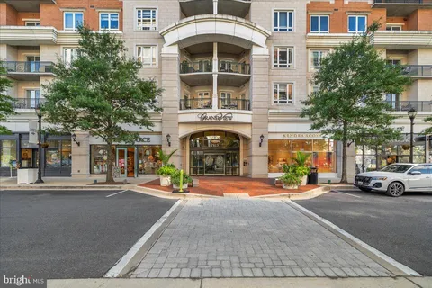 $3,399,000 | 1915 Towne Centre Boulevard, Unit 406, Annapolis, MD 21401