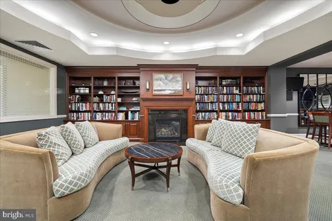 $3,399,000 | 1915 Towne Centre Boulevard, Unit 406, Annapolis, MD 21401