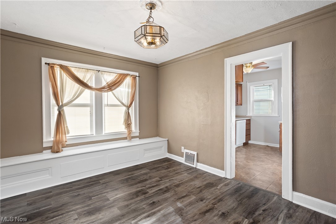 3791 Highland Road Cleveland, OH 44111 - Photo 8 of 35 Dining Room