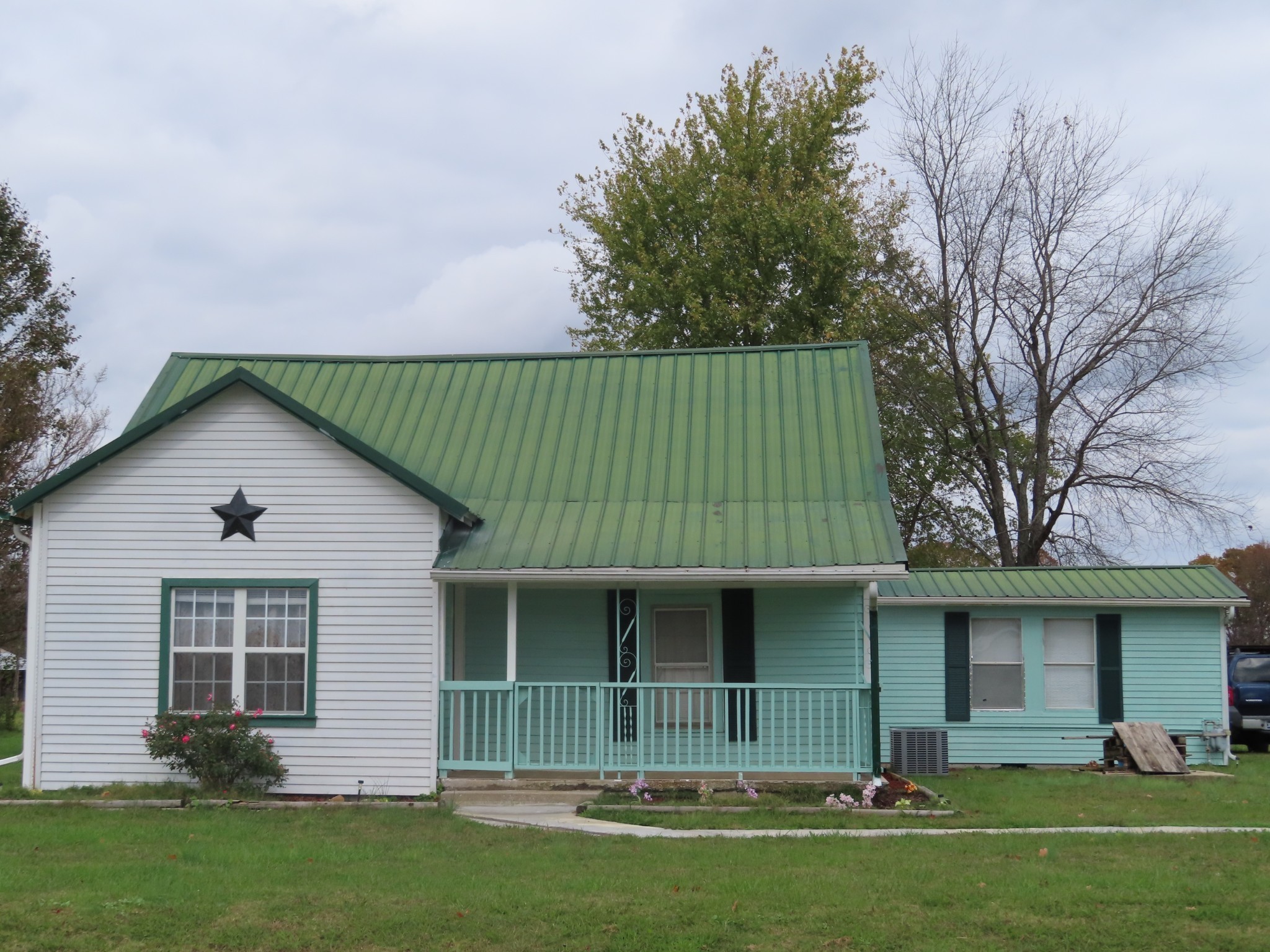 1263 Union Camp Road Lafayette, TN 37083 - Photo 3 of 22