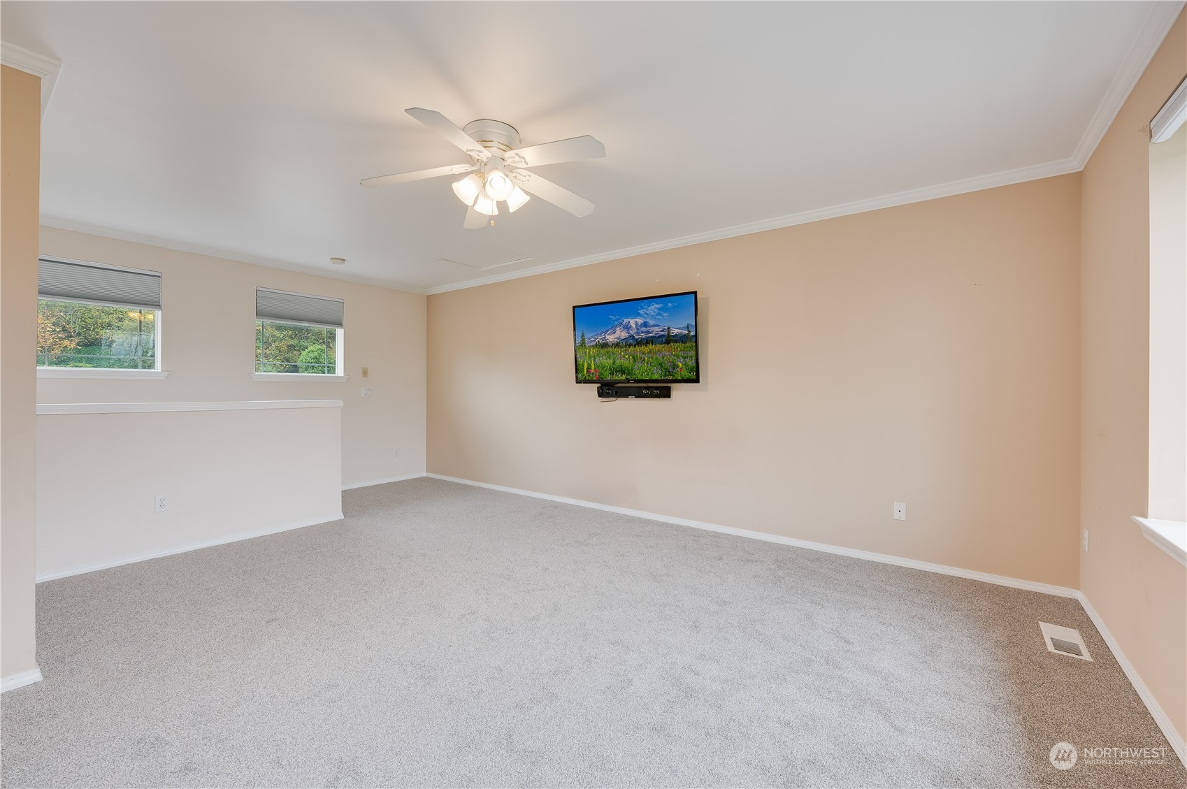 1100 Eagle Ridge Drive South, Unit C Renton, WA 98055 - Photo 12 of 26