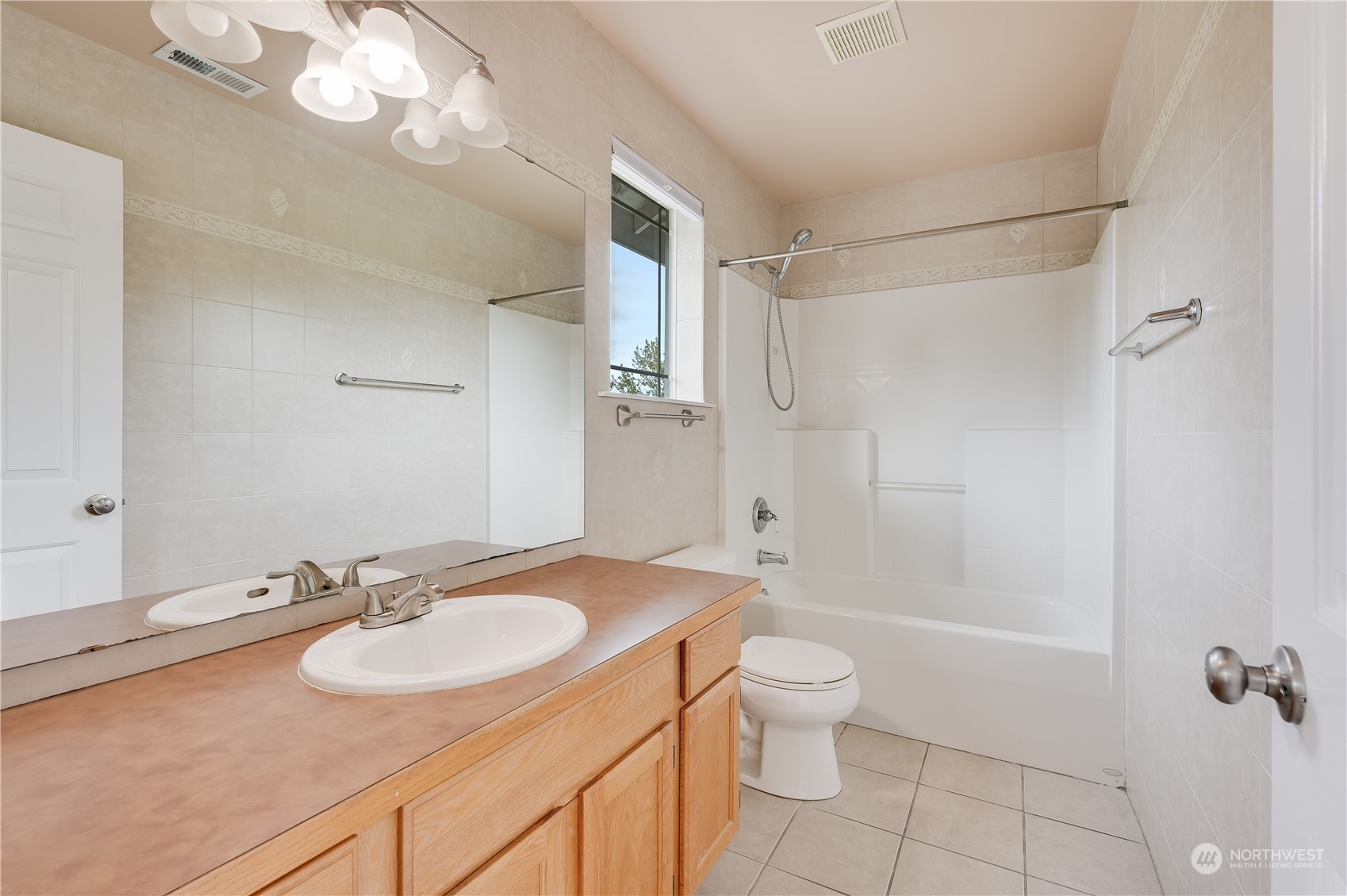 1100 Eagle Ridge Drive South, Unit C Renton, WA 98055 - Photo 16 of 26