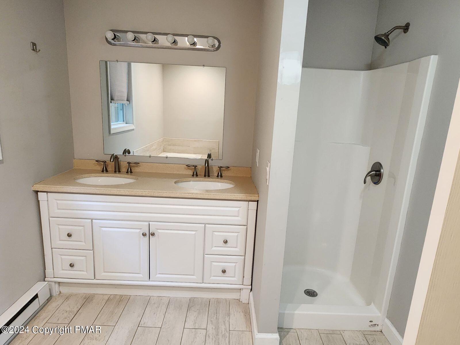 3122 Sycamore Pocono Summit, PA 18346 - Photo 19 of 30 Master Bathroom