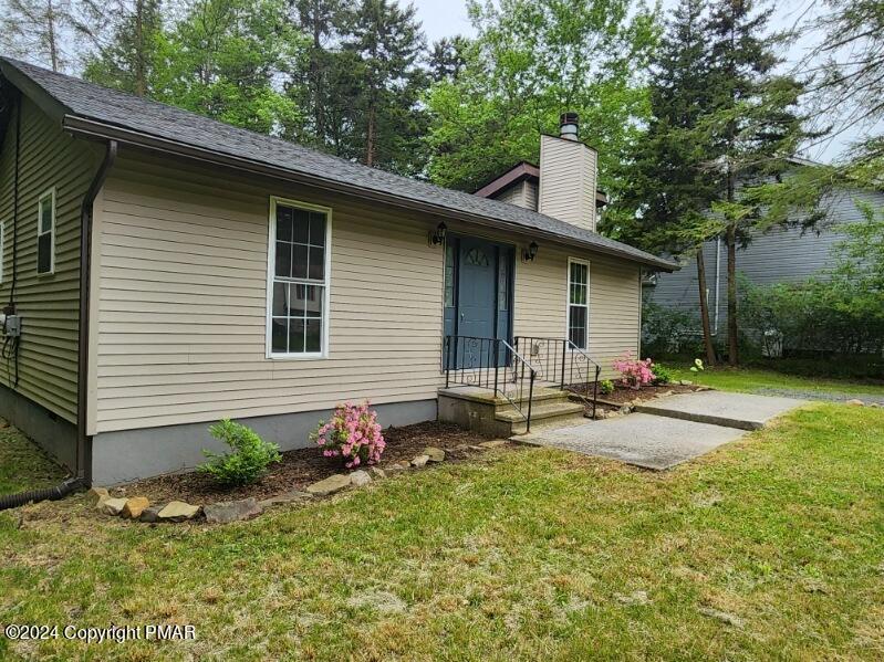 3122 Sycamore Pocono Summit, PA 18346 - Photo 2 of 30 Front