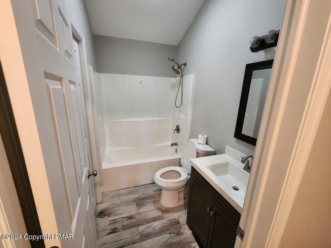 3122 Sycamore Pocono Summit, PA 18346 - Photo 24 of 30 Bathroom 2