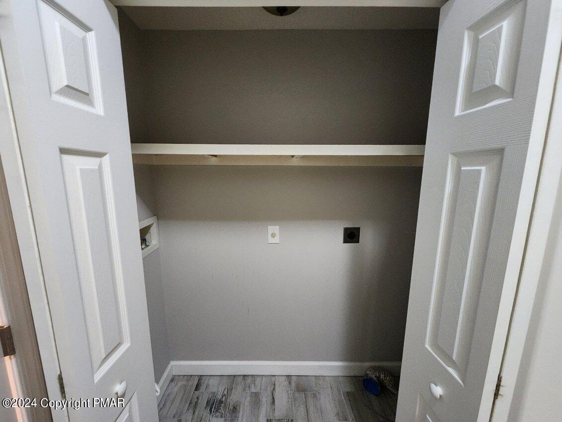 3122 Sycamore Pocono Summit, PA 18346 - Photo 26 of 30 Laundry in Bathroom 2