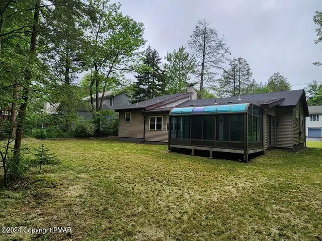 $2,400 | 3122 Sycamore, Pocono Summit, PA 18346