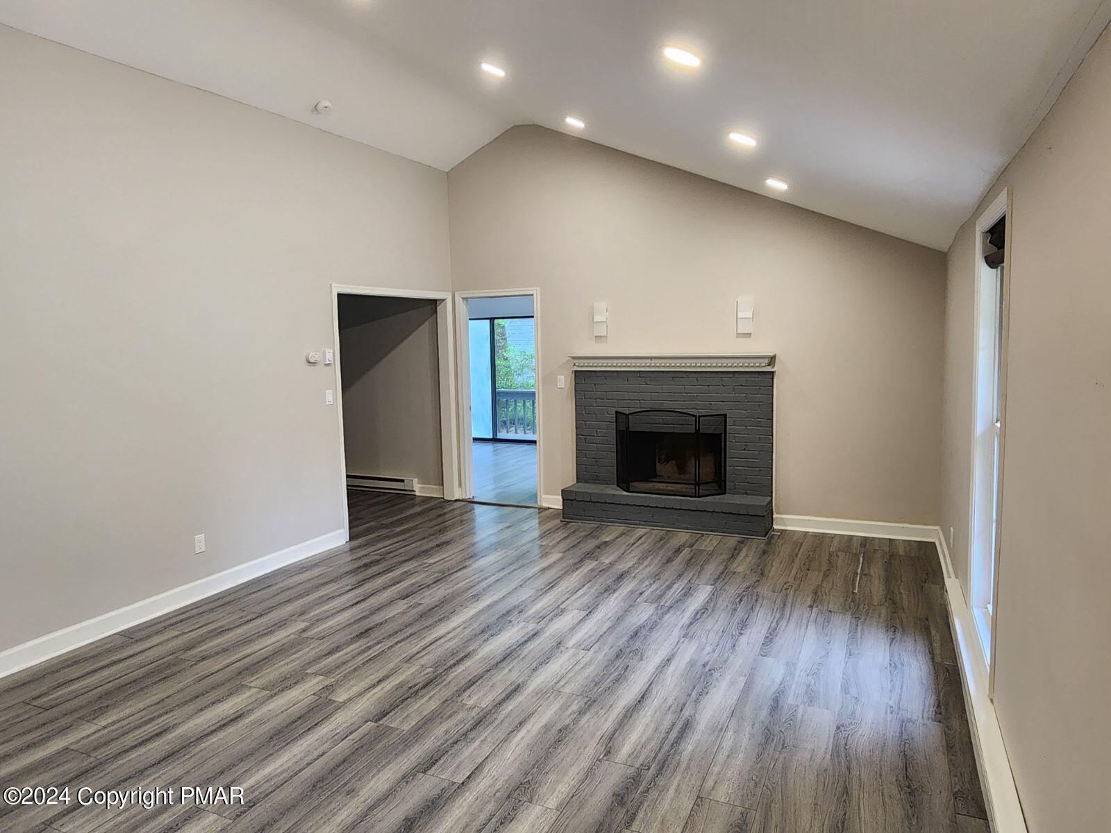 3122 Sycamore Pocono Summit, PA 18346 - Photo 3 of 30 Living Room