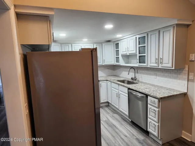 $2,400 | 3122 Sycamore, Pocono Summit, PA 18346