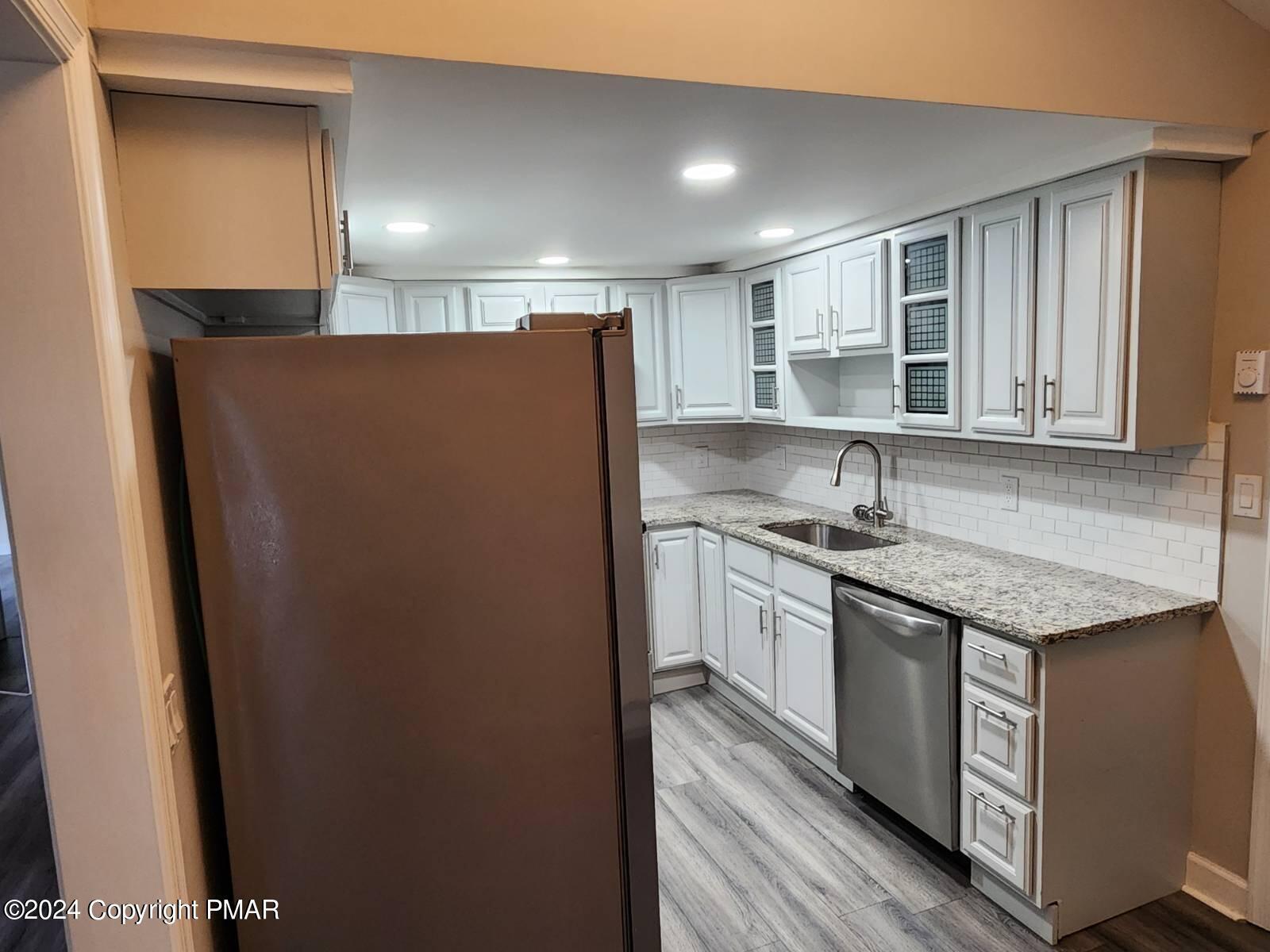 3122 Sycamore Pocono Summit, PA 18346 - Photo 7 of 30 Kitchen