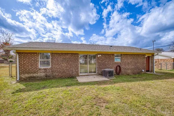 a front view of house with yard