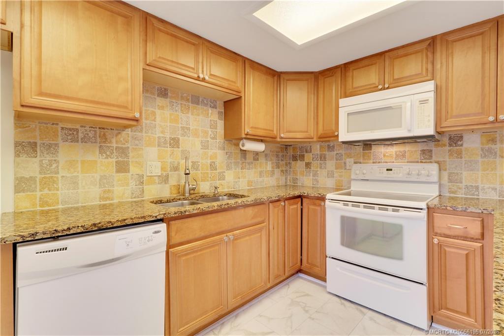 3836 Jefferson Street Stuart, FL 34997 - Photo 4 of 21