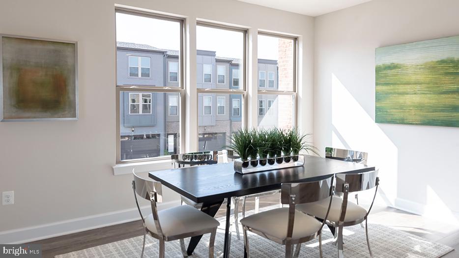 2333 Liberty Loop Herndon, VA 20171 - Photo 9 of 42