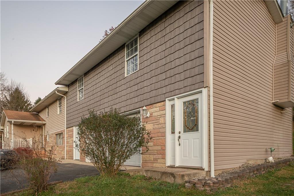 138 Mowl Road Washington, PA 15301 - Photo 5 of 25