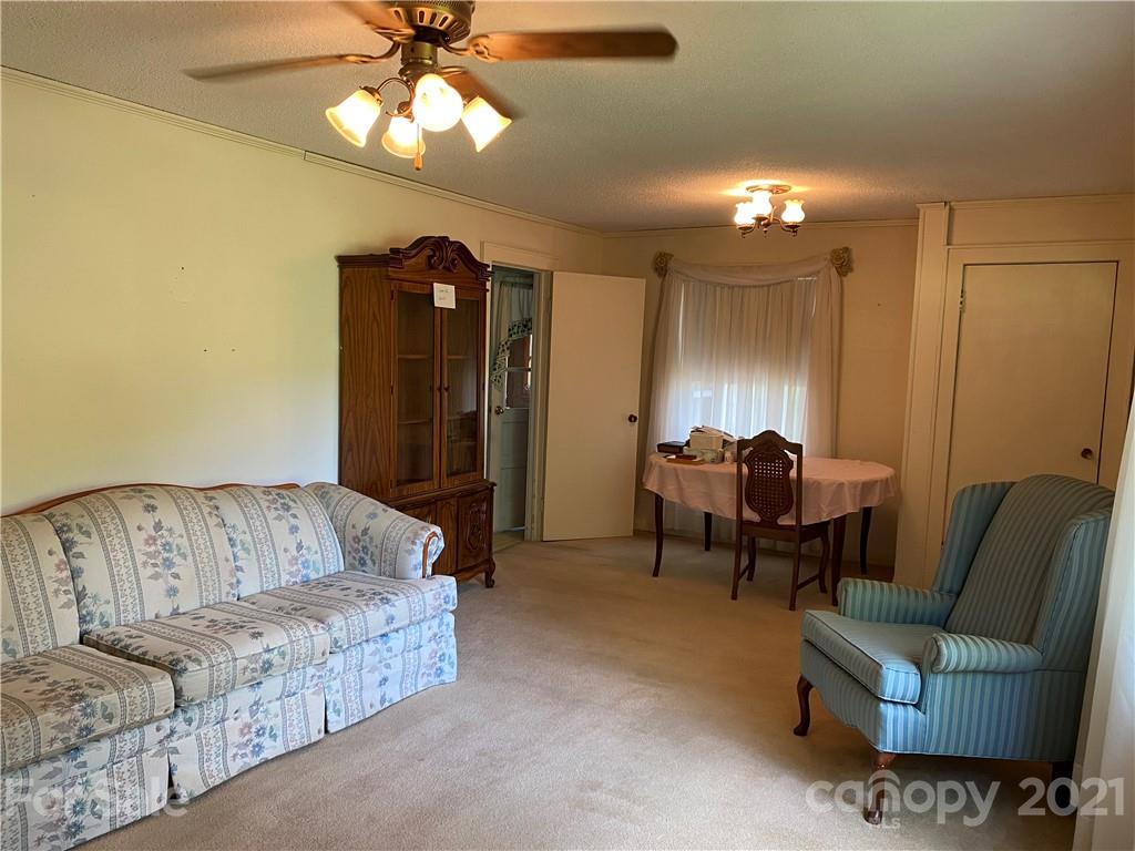 2345 Roby Martin Road Lenoir, NC 28645 - Photo 5 of 16 Gallery Image 5