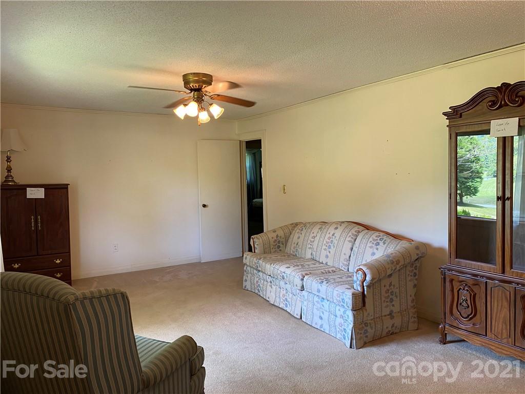 2345 Roby Martin Road Lenoir, NC 28645 - Photo 6 of 16 Gallery Image 6