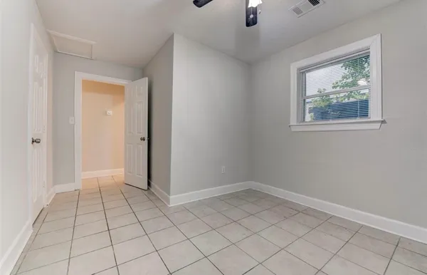 $1,275 | 2127 Maximilian Street, Unit 1, Houston, TX 77039