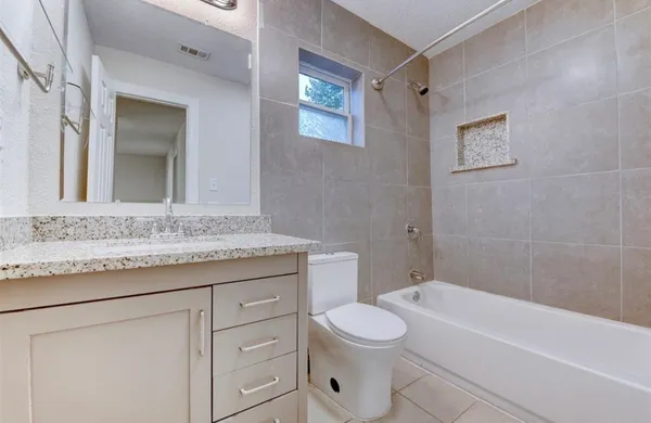 $1,275 | 2127 Maximilian Street, Unit 1, Houston, TX 77039