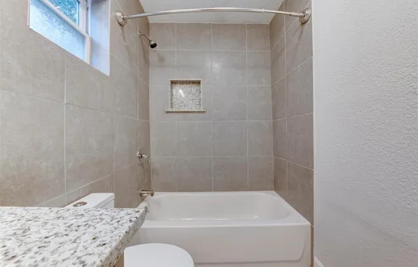 $1,275 | 2127 Maximilian Street, Unit 1, Houston, TX 77039