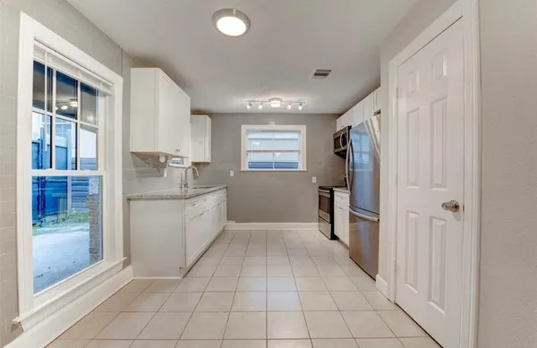 $1,275 | 2127 Maximilian Street, Unit 1, Houston, TX 77039