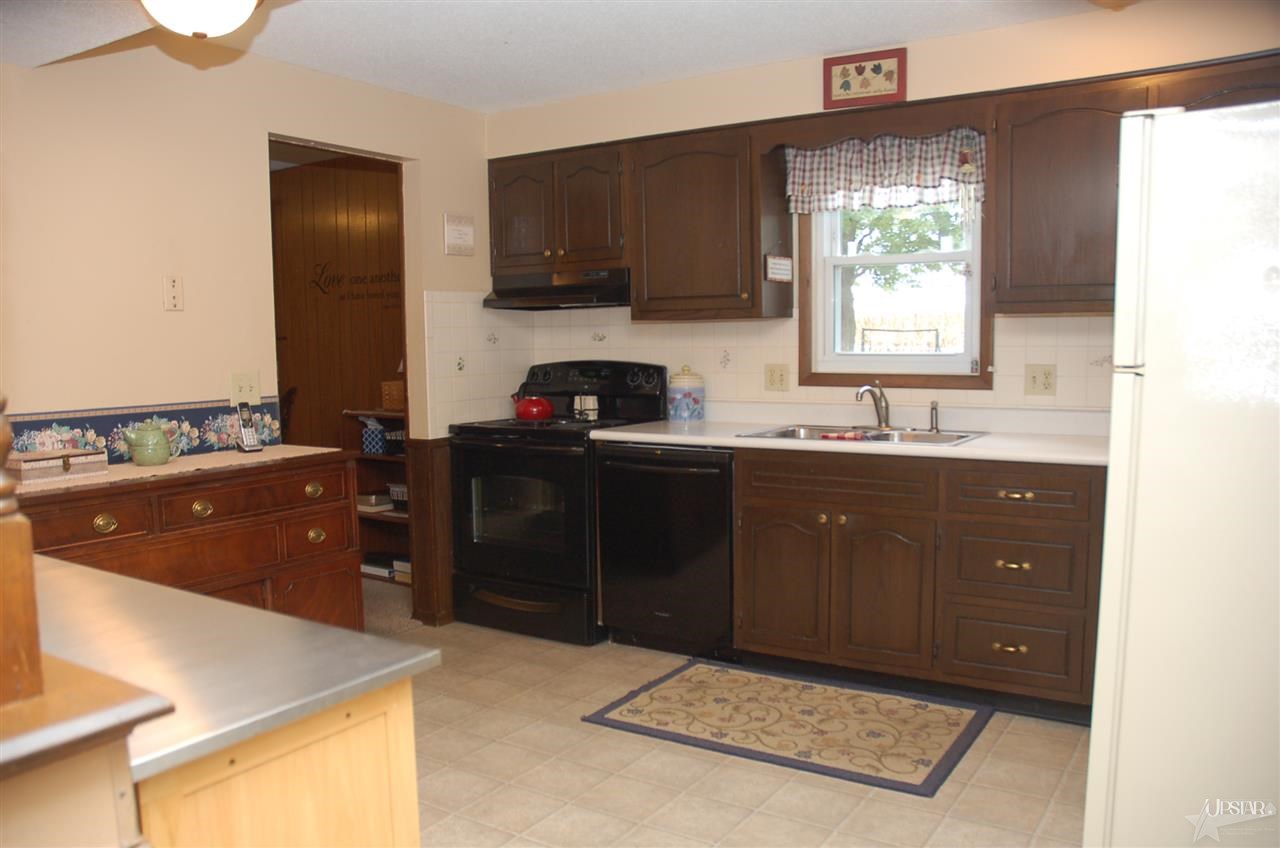 4105 Becker Road Woodburn, IN 46797 - Photo 9 of 20 Gallery Image 9