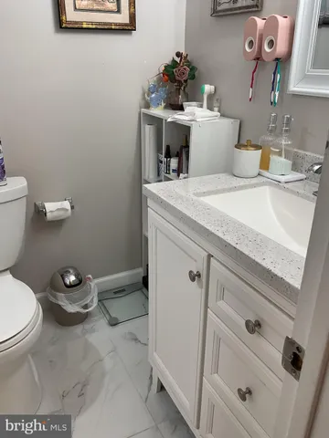 $239,900 | 1602 Renate Drive, Unit 303, Woodbridge, VA 22192