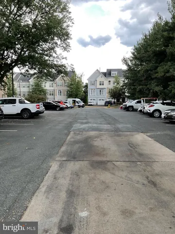 $239,900 | 1602 Renate Drive, Unit 303, Woodbridge, VA 22192