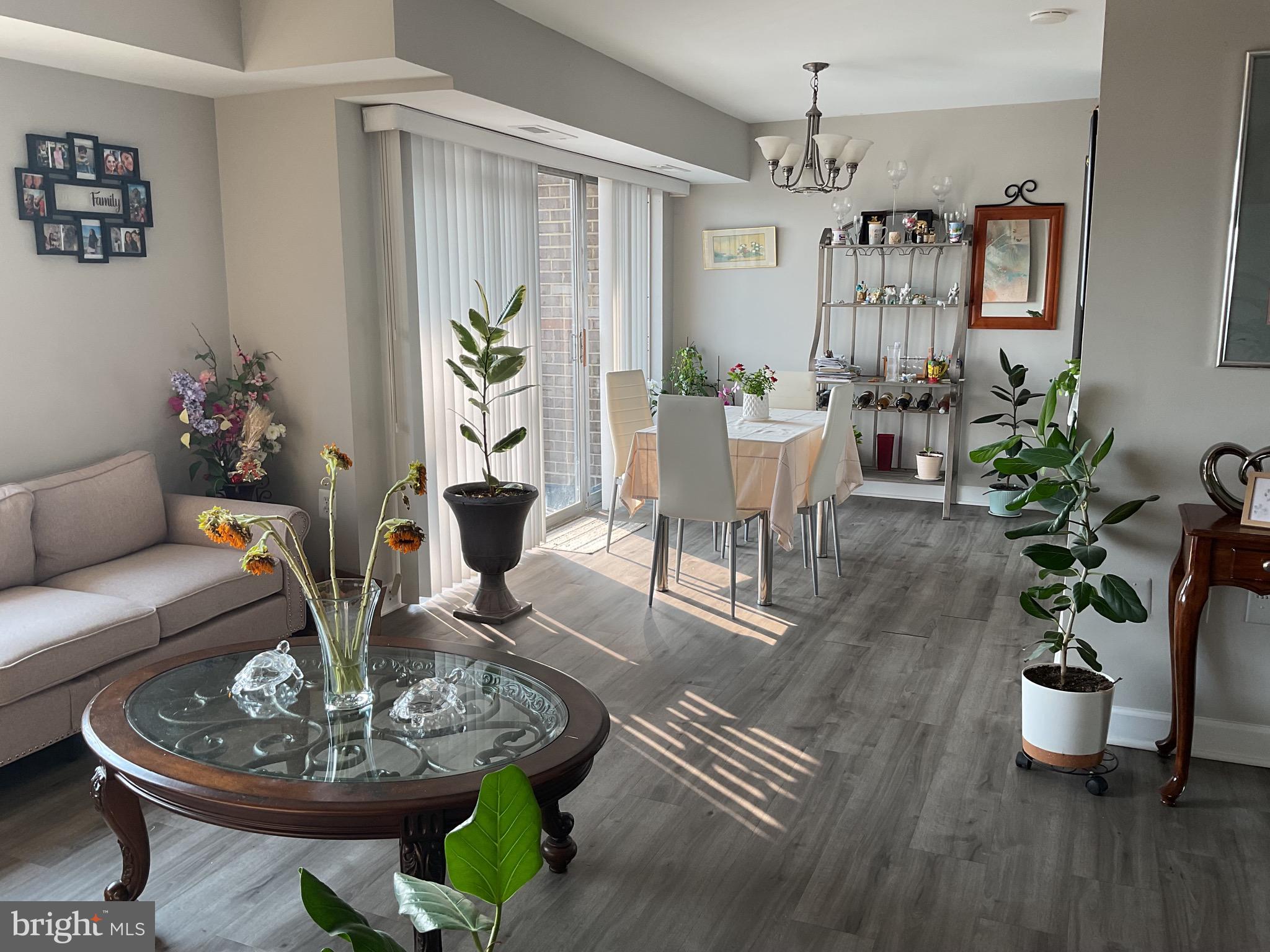 1602 Renate Drive, Unit 303 Woodbridge, VA 22192 - Photo 3 of 25