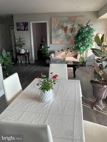 $239,900 | 1602 Renate Drive, Unit 303, Woodbridge, VA 22192