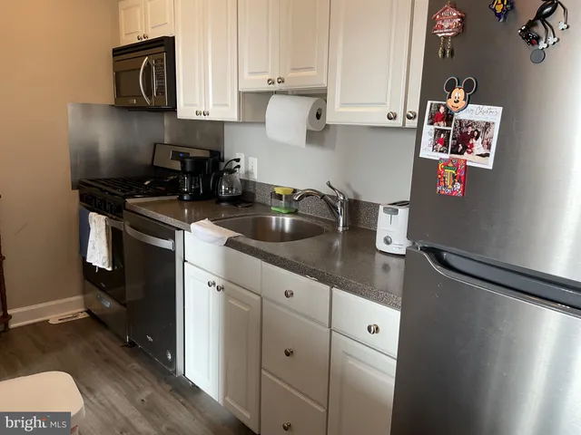 $239,900 | 1602 Renate Drive, Unit 303, Woodbridge, VA 22192