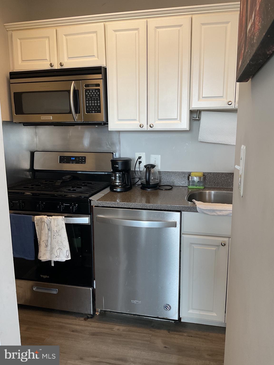 1602 Renate Drive, Unit 303 Woodbridge, VA 22192 - Photo 9 of 25