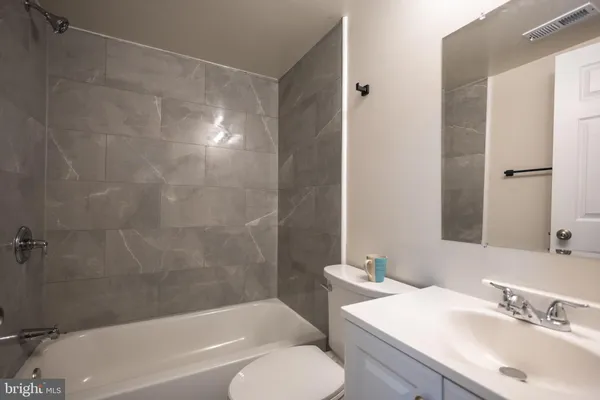 $2,400 | 1302 Morris Road Southeast, Unit B3, Washington, DC 20020