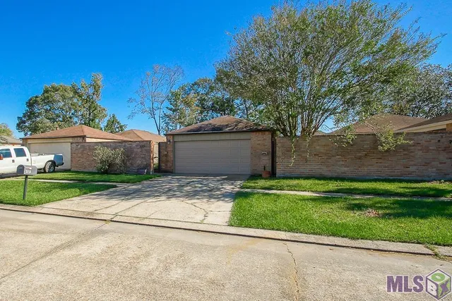 $240,000 | 2331 Torrey Pine Drive, Baton Rouge, LA 70816