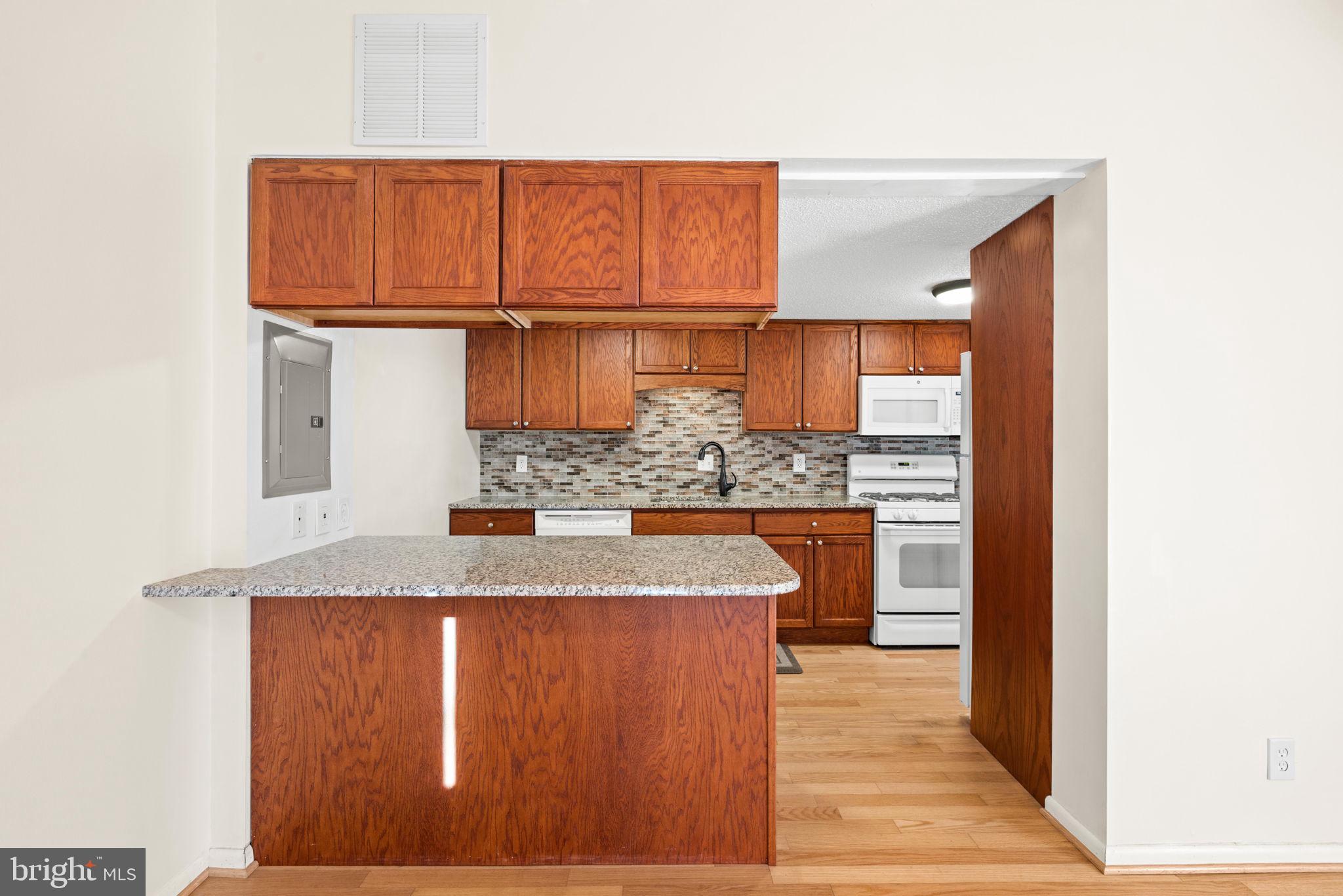 11807 Breton Court, Unit 1A Reston, VA 20191 - Photo 9 of 19 Great prep or party space