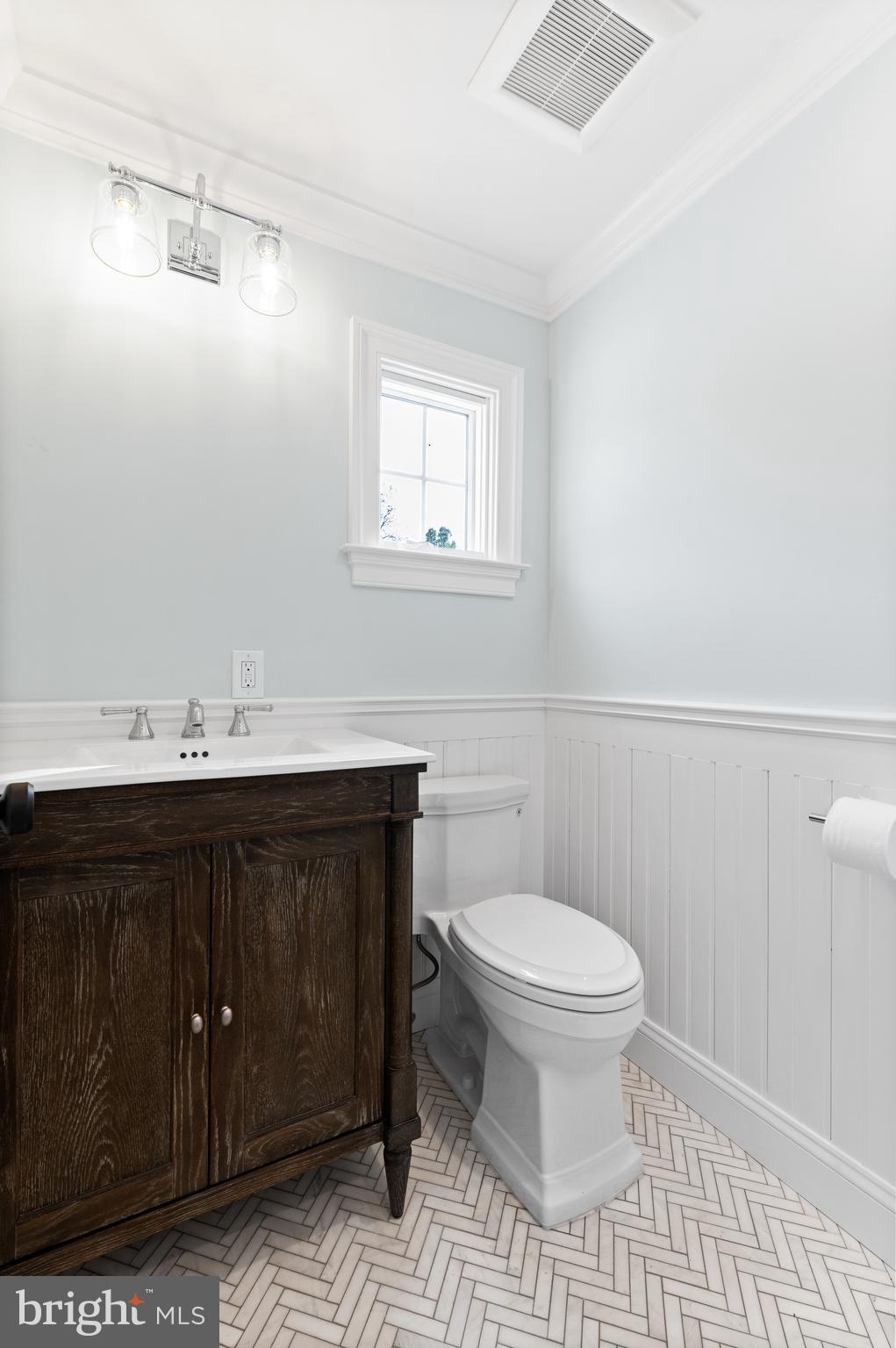 857 Milmar Road Newtown Square, PA 19073 - Photo 23 of 52 Powder Room