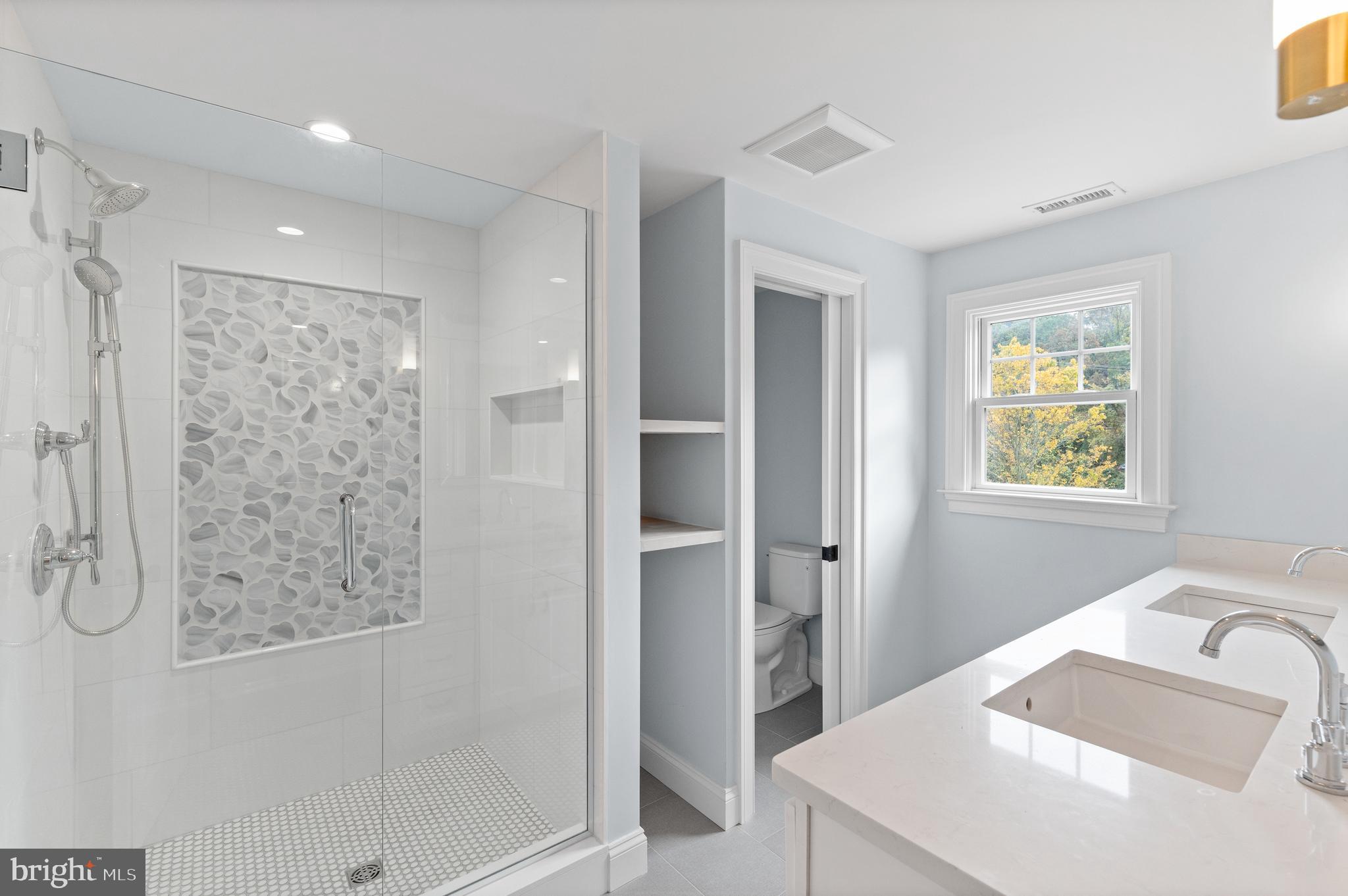 857 Milmar Road Newtown Square, PA 19073 - Photo 29 of 52 Primary Bath
