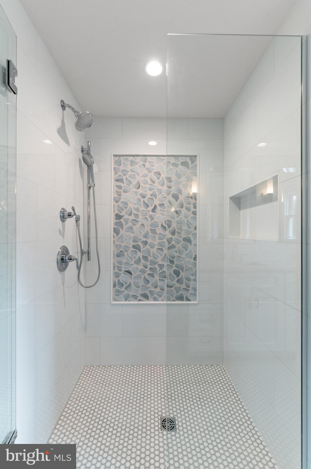 857 Milmar Road Newtown Square, PA 19073 - Photo 30 of 52 Primary Bath